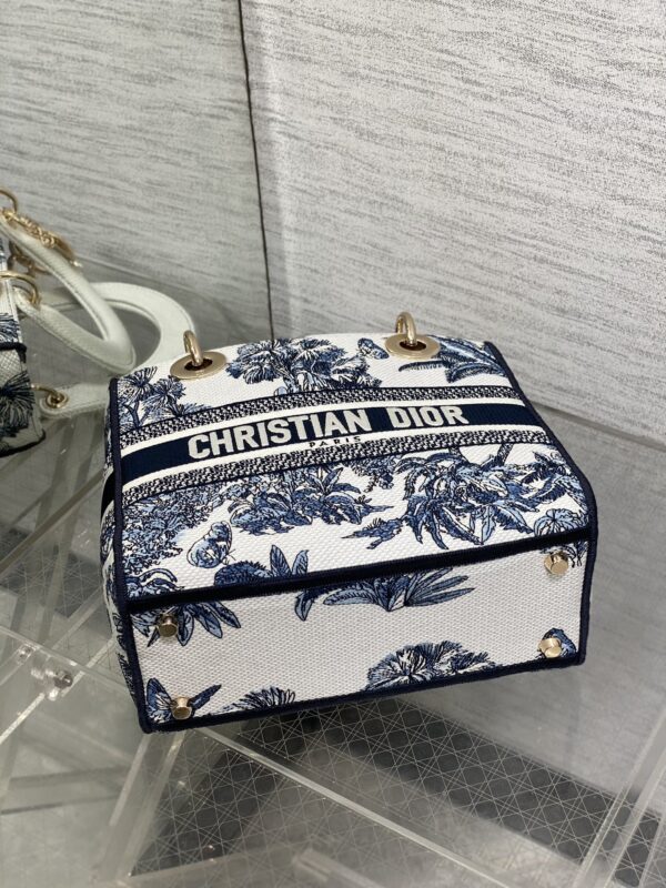 Dioriviera Lady D-Lite bag in medium size